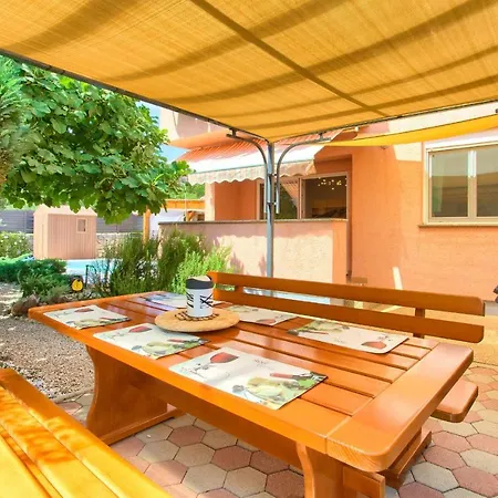 Apartment Apartman Bor *