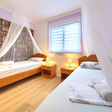 Apartman Bor *