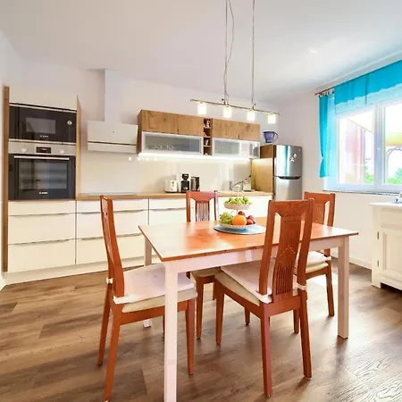 Apartman Bor * Krk Town